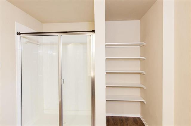 Building Photo - 2117 Shady Glen Trail