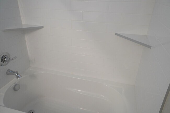 Building Photo - 3067 N Greengate Way
