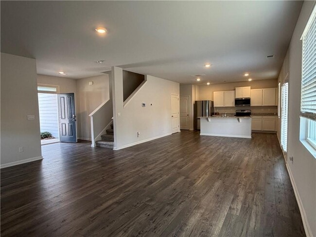 Building Photo - 311 Deer Run Dr