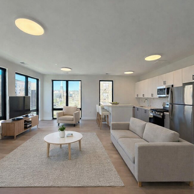 Building Photo - 407 Highland Ave