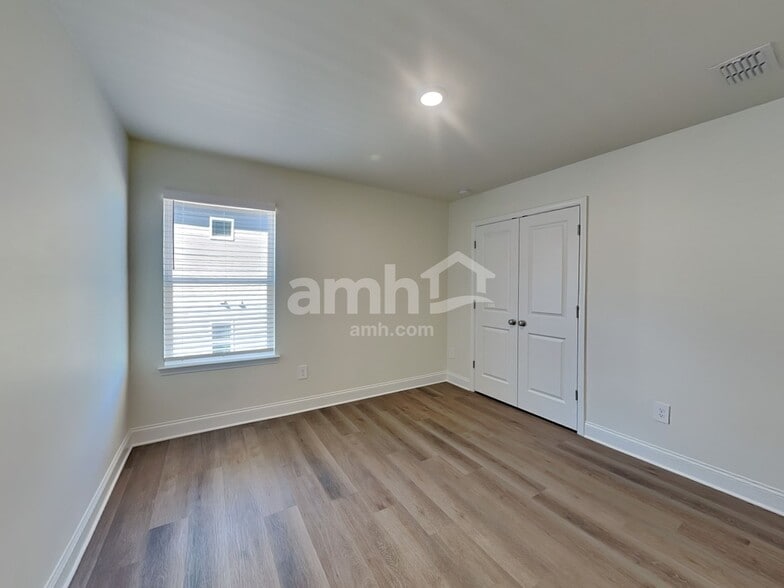 Building Photo - 3555 Shane Hill Rd SW