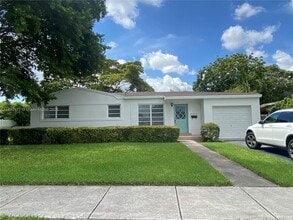 Building Photo - 8130 SW 37th Terrace