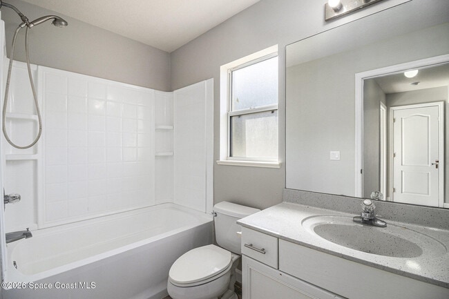 Building Photo - 1667 Desco