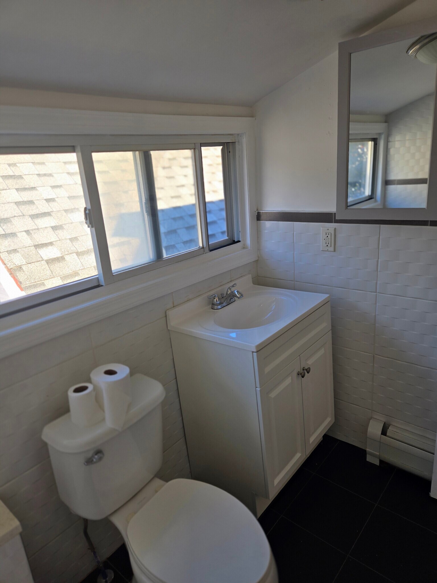 Building Photo - 316 Summer Ave