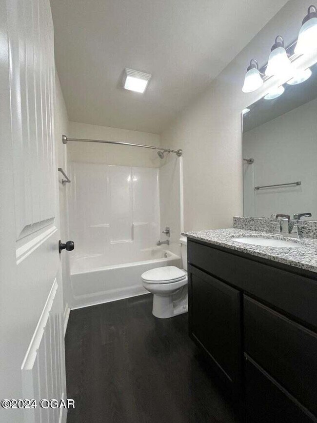 Building Photo - 1824 S Pennsylvania Ave