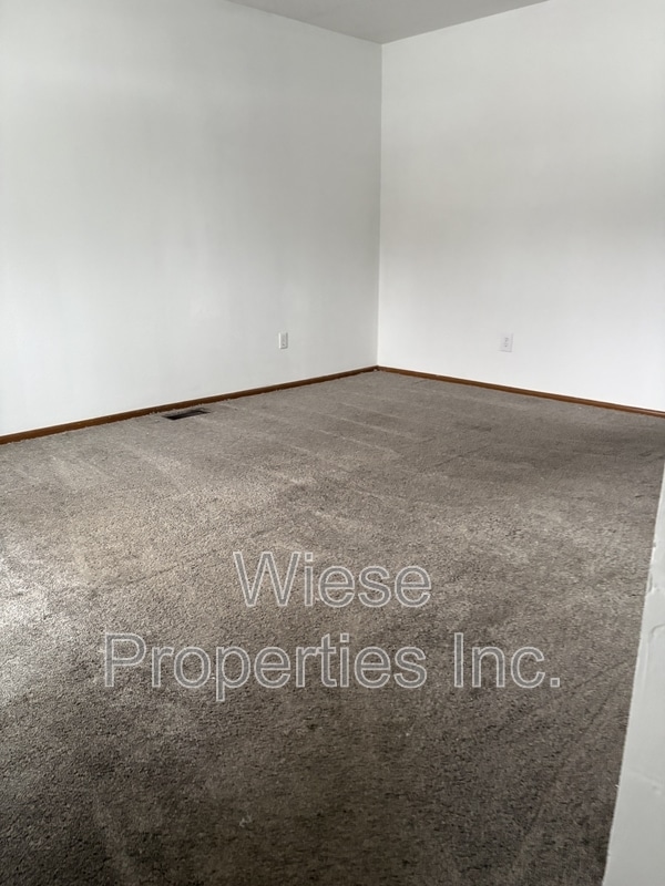 Building Photo - 1837 Camden St