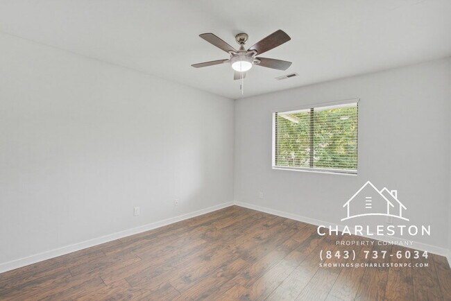 Building Photo - 2741 Jobee Dr