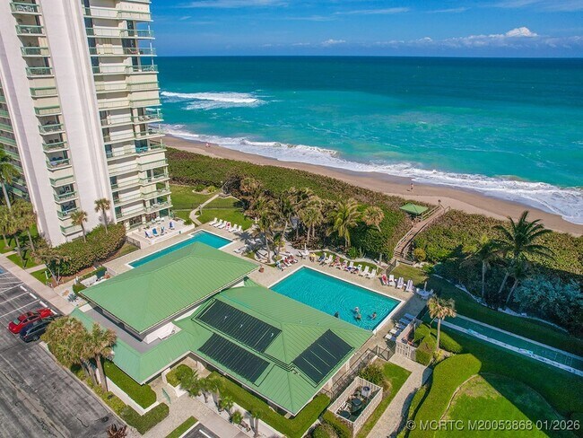 Building Photo - 9940 S Ocean Dr