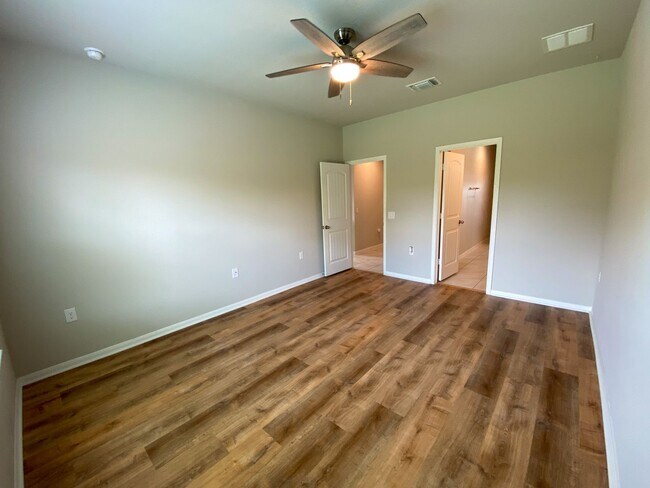 Building Photo - Stylish Southeast Austin Two-Story with Open Living, Modern Kitchen, and Flexible Spaces