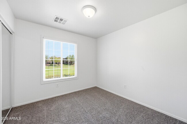 Building Photo - 3691 E Leslie Dr