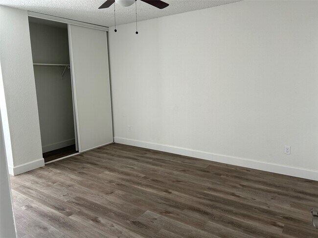 Building Photo - 6119 Dryad Dr