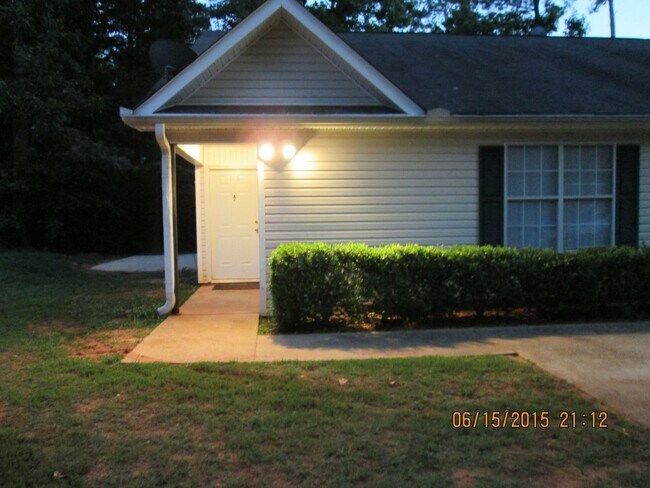 Building Photo - 6237A Dorsett Shoals