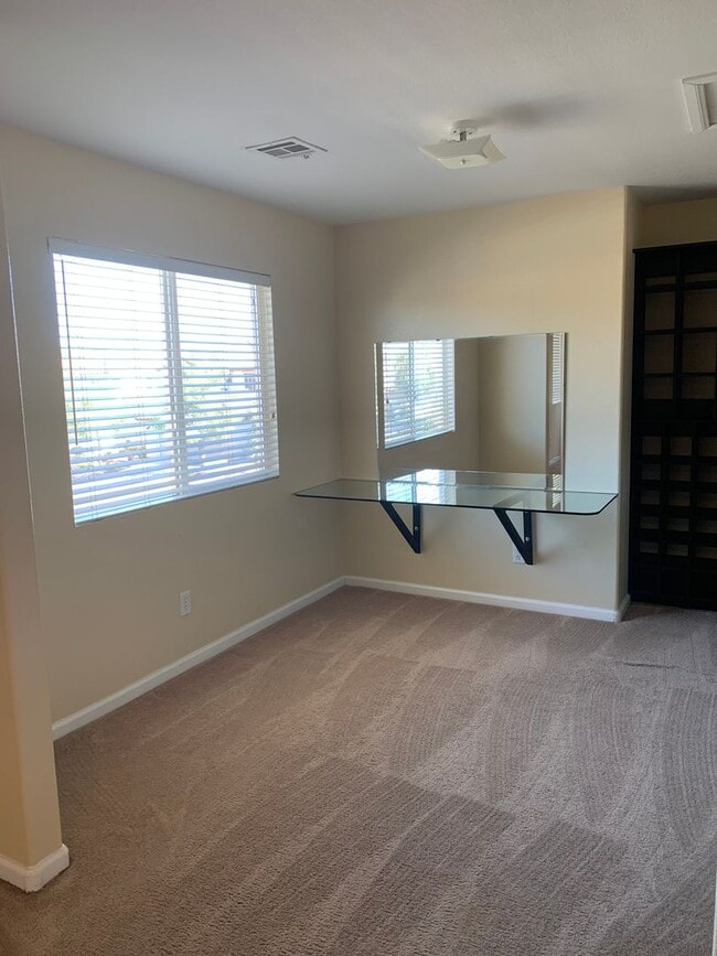 Building Photo - GATED COMMUNITY HOUSE IN POPULAR SUMMERLIN...