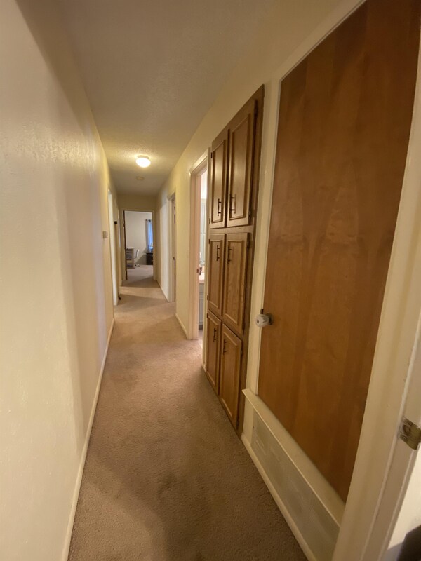 Building Photo - 5510 Greentree Ave