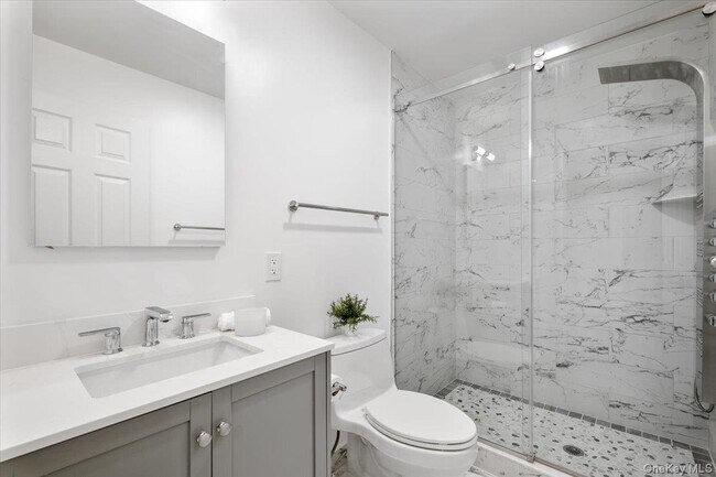 Building Photo - 109 Lee Rd