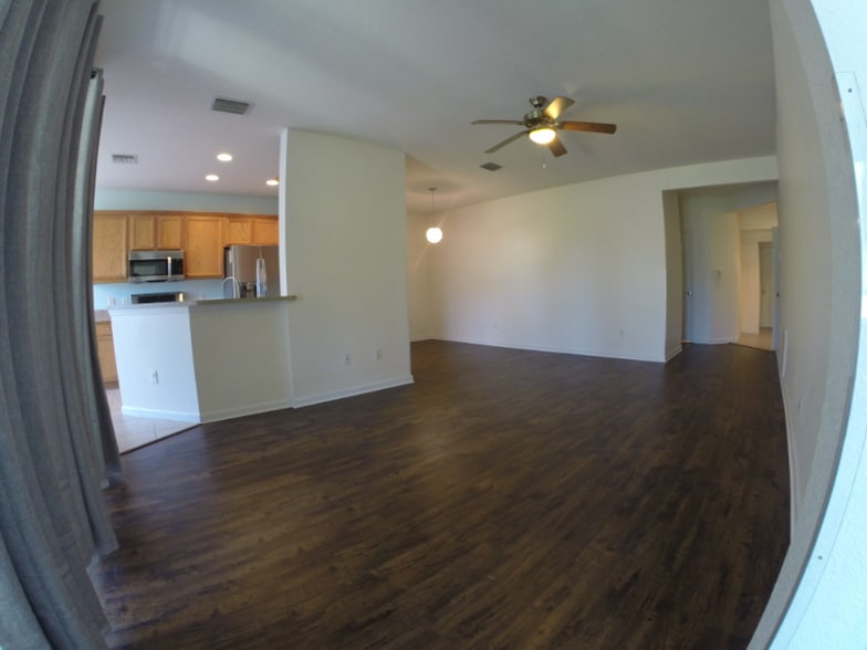 Building Photo - 4555 SW 52nd Cir