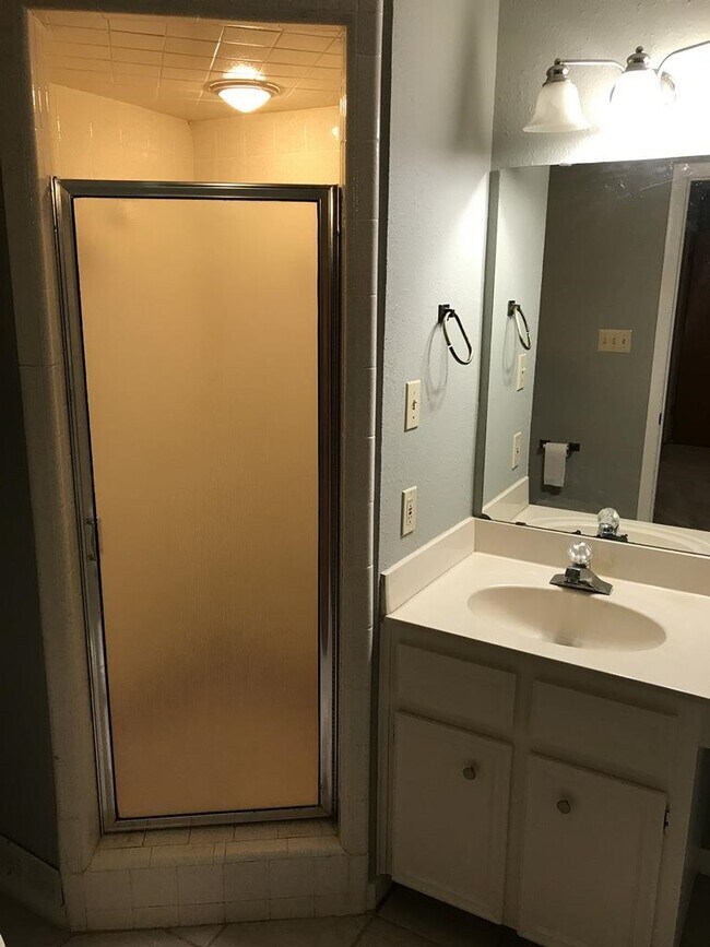 Building Photo - 185 Turkey Run