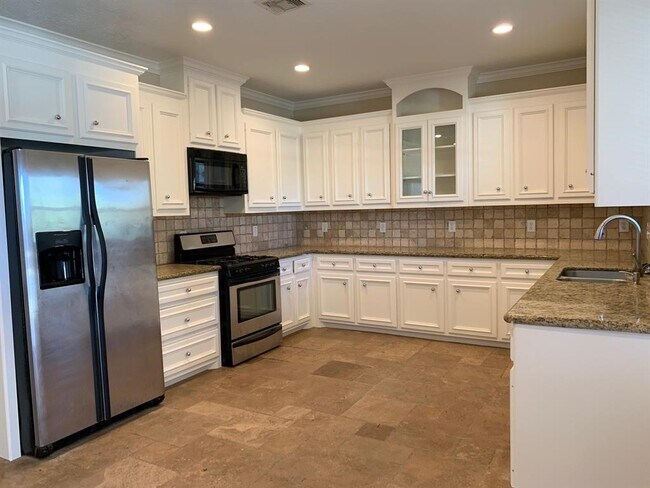 Building Photo - 1014 Roxella St