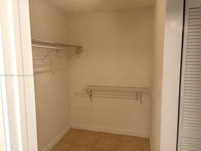 Building Photo - 8500 SW 109th Ave