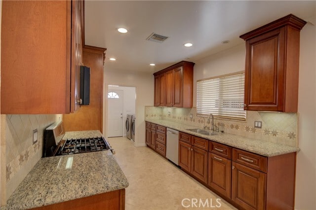 Building Photo - 1367 E Windsor Rd