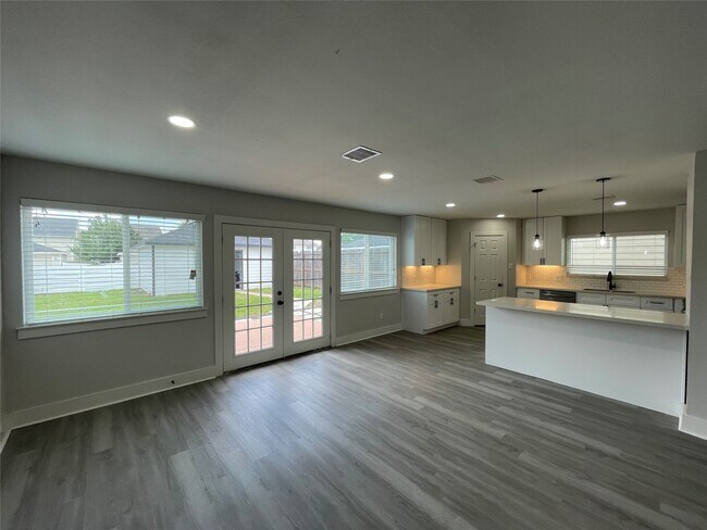 Building Photo - 20919 Hall Colony Ct