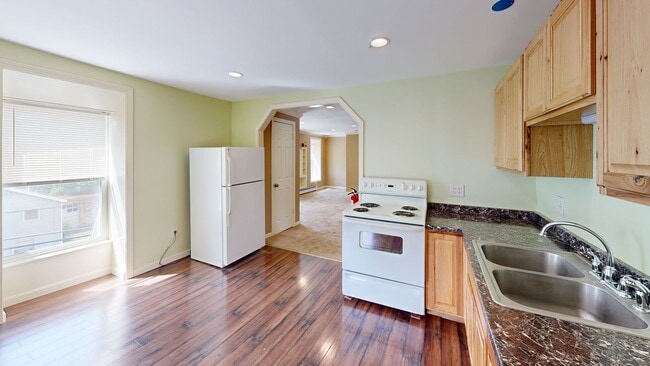 Building Photo - 1364 Creamery Rd