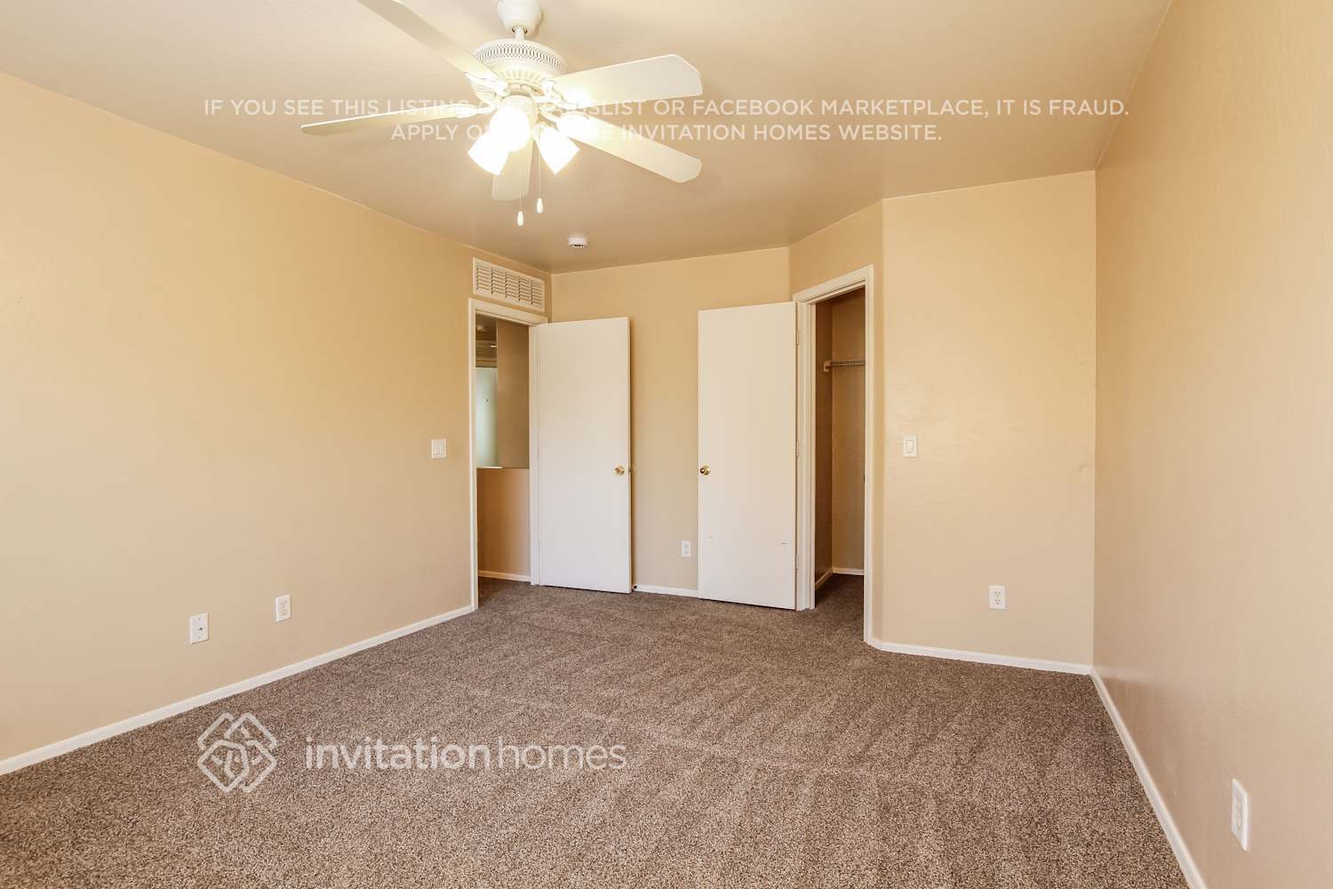 Building Photo - 12921 W Fleetwood Ln