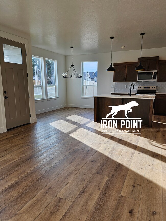 Building Photo - Brand New, Never-Lived-In 3-Bed, 2.5-Bath Townhome in Caldwell - One Month Free with Move-In by 3/15