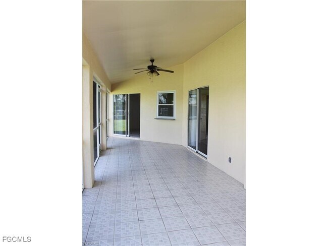 Building Photo - 1435 SE 33rd St