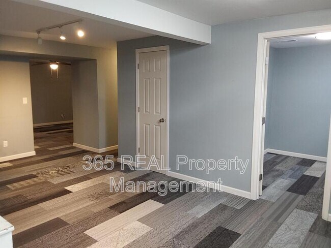 Building Photo - 2201 12th St