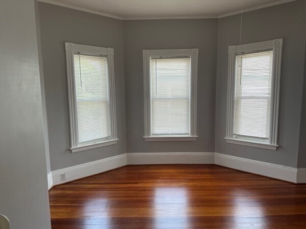 Building Photo - 293 Bowdoin St