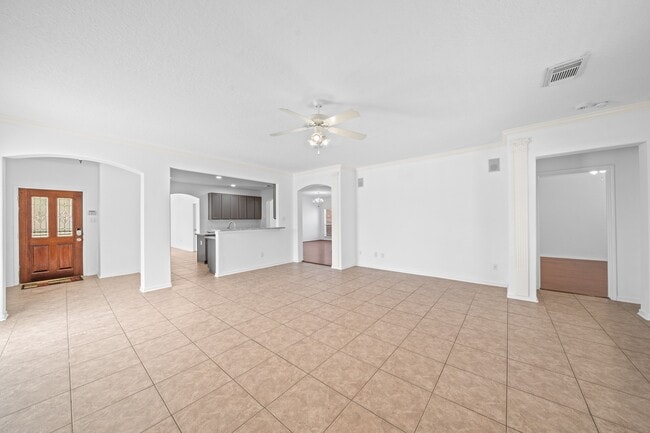 Building Photo - 15026 Magnoliabough Pl