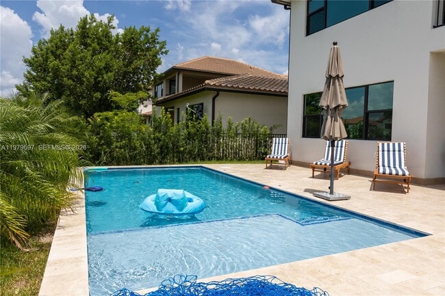 Building Photo - 11826 SW 13th Ct