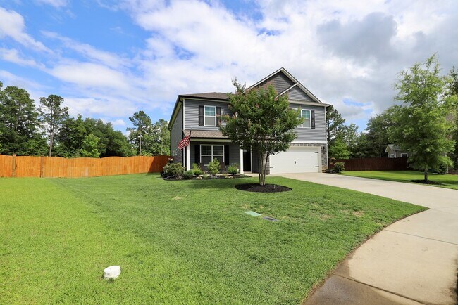 Building Photo - 41 High Point Dr