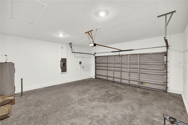 Building Photo - 4473 NW 14th Lp