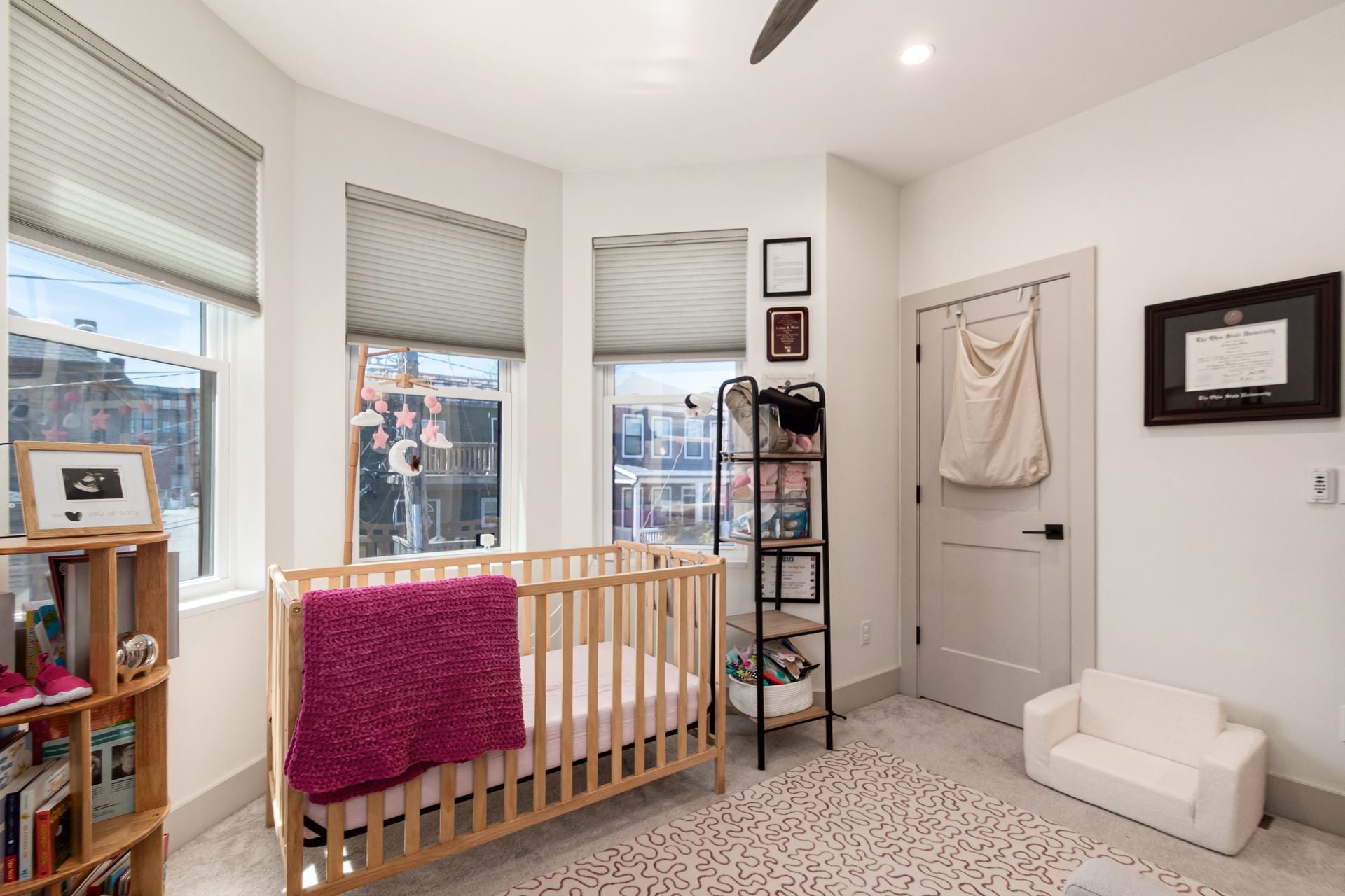 Building Photo - 1196 Hamlet St