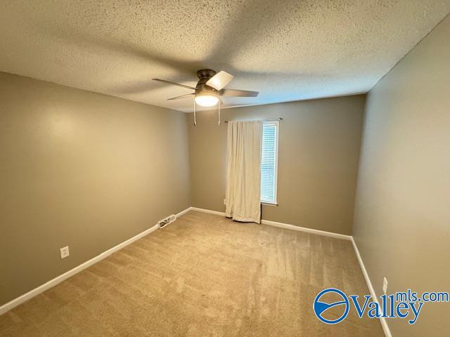 Building Photo - 13003 Camelot Dr SE