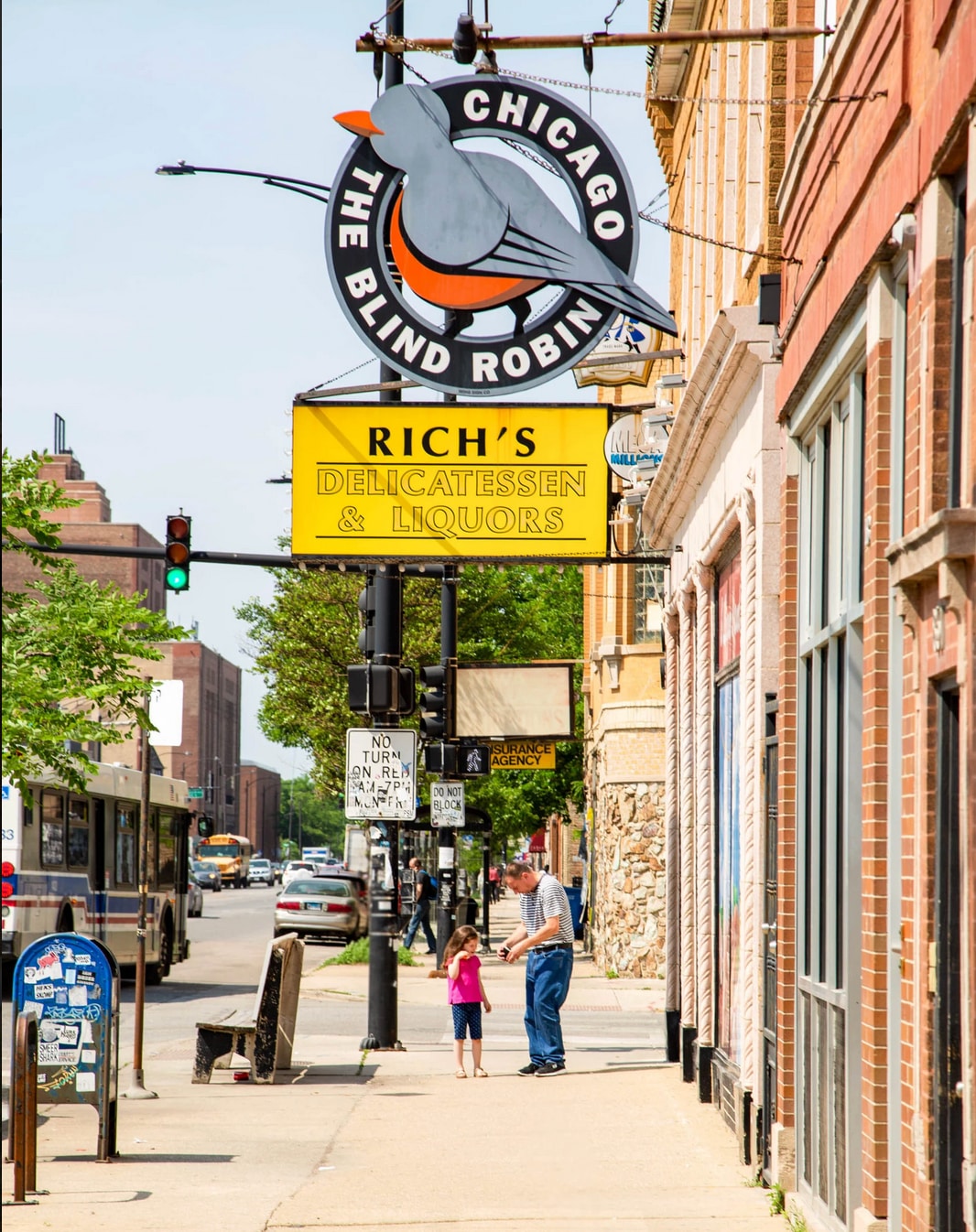 Building Photo - 906 N Oakley Blvd