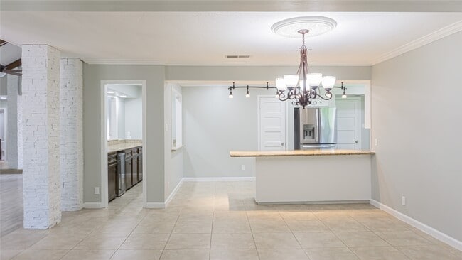 Building Photo - 3406 Deerwood Ln