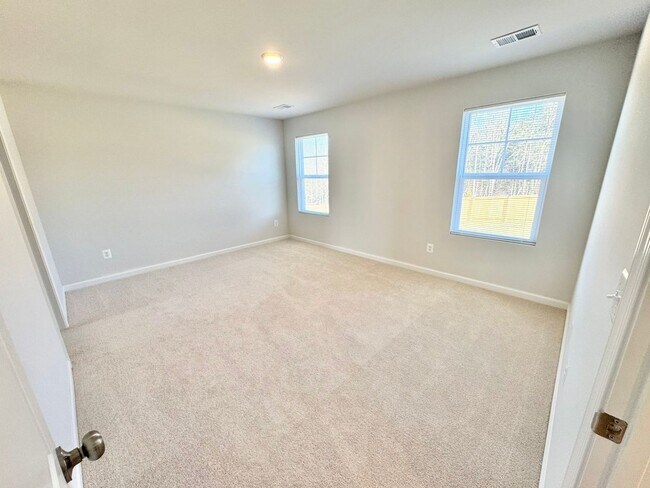 Building Photo - BRAND NEW HOME CLOSE TO CHARLOTTESVILLE