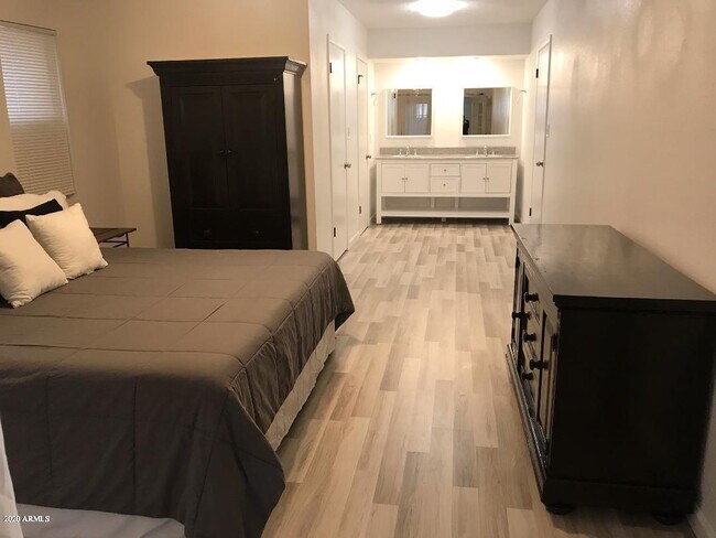 Building Photo - 3001-3038 N 38th St