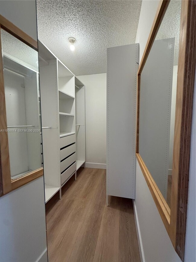 Building Photo - 19253 Carolina Cir