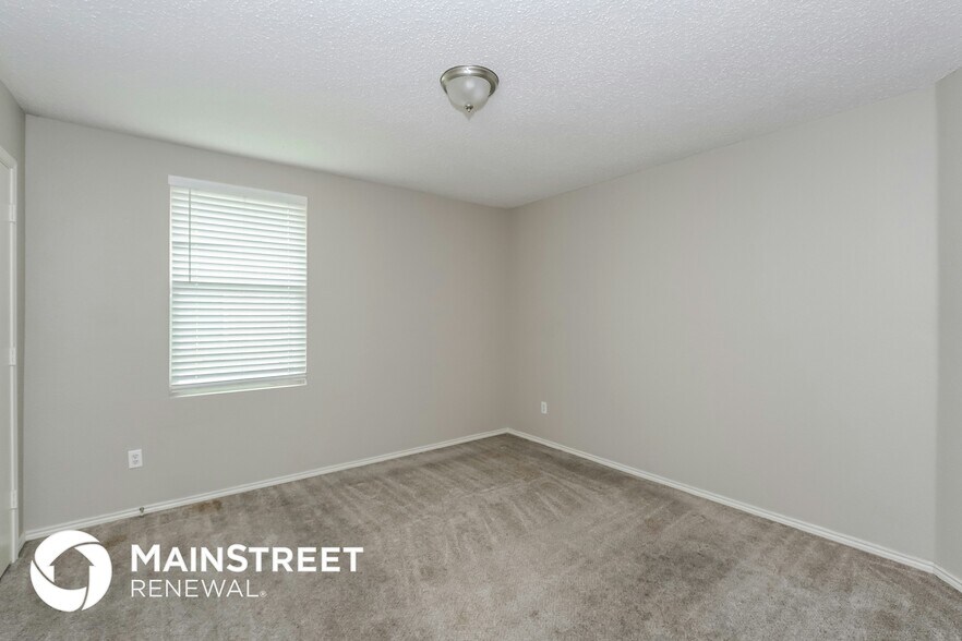 Building Photo - 3908 Foxhound Ln