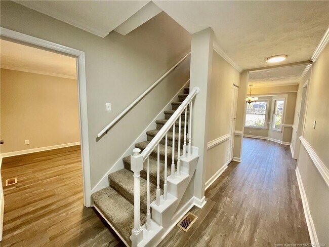 Building Photo - 360 Bahama Loop
