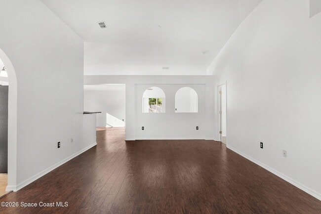 Building Photo - 4426 Four Lakes Dr