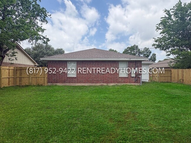 Building Photo - 2524 Pinon Ct