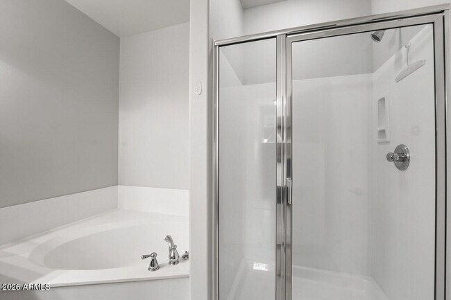 Building Photo - 5350 E Deer Valley Dr