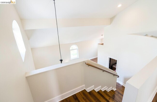 Building Photo - 2413 Santa Cruz Ct