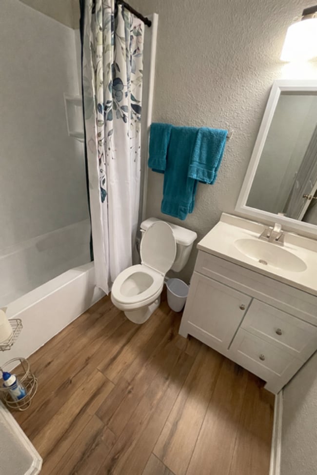 Building Photo - Plantation Point-2 Bed 2 Bath Available Now!