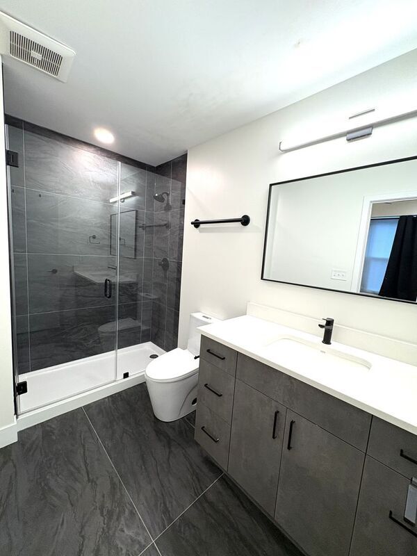 Building Photo - 611 Fagley St